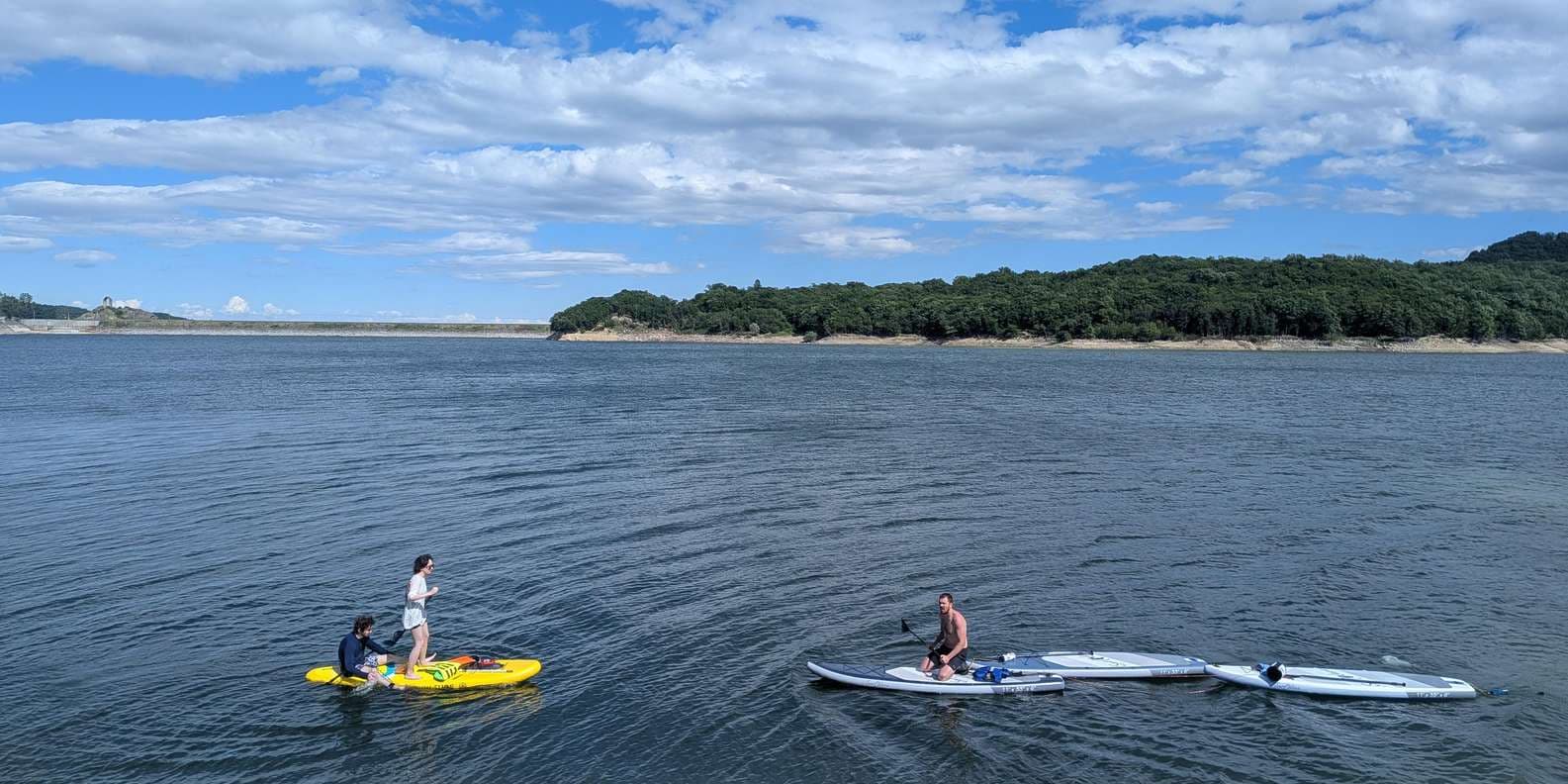 Tbilisi: Bazaleti Lake Stand-Up Paddleboarding Tour